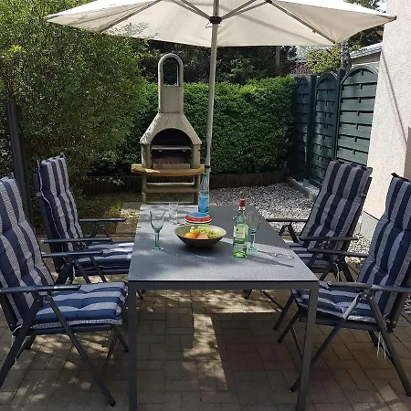 Modern Holiday In Near Sea Vakantiehuis *