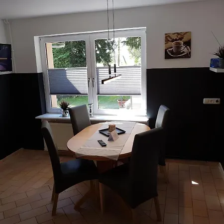 Vakantiehuis Modern Holiday In Near Sea *