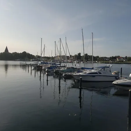 Modern Holiday In Near Sea Vakantiehuis *